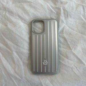 iPhone 12 ProMax Silver Aluminum